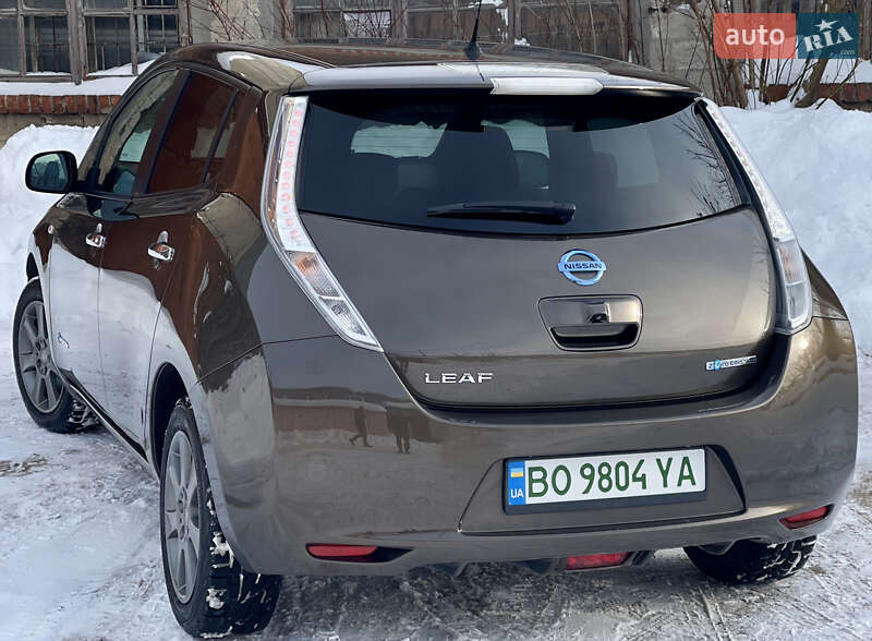 Хэтчбек Nissan Leaf 2016 в Тернополе