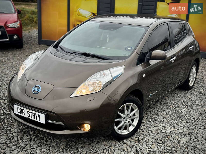 Хэтчбек Nissan Leaf 2016 в Стрые