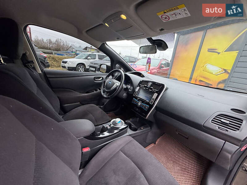 Хэтчбек Nissan Leaf 2016 в Стрые