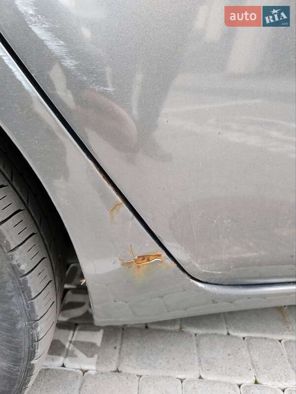 Хэтчбек Nissan Leaf 2013 в Ивано-Франковске фото 10 Хэтчбек Nissan Leaf 2013 в Ивано-Франковске