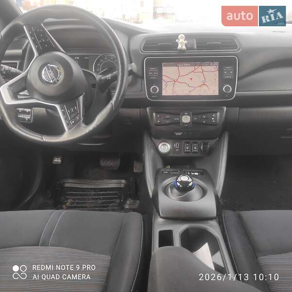 Хэтчбек Nissan Leaf 2021 в Ромнах