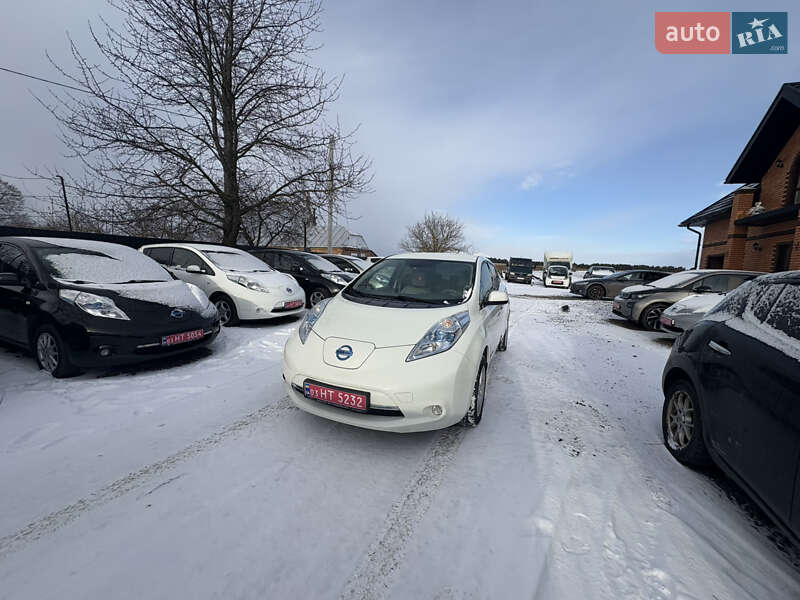 Хэтчбек Nissan Leaf 2012 в Луцке