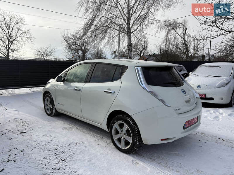 Хэтчбек Nissan Leaf 2012 в Луцке