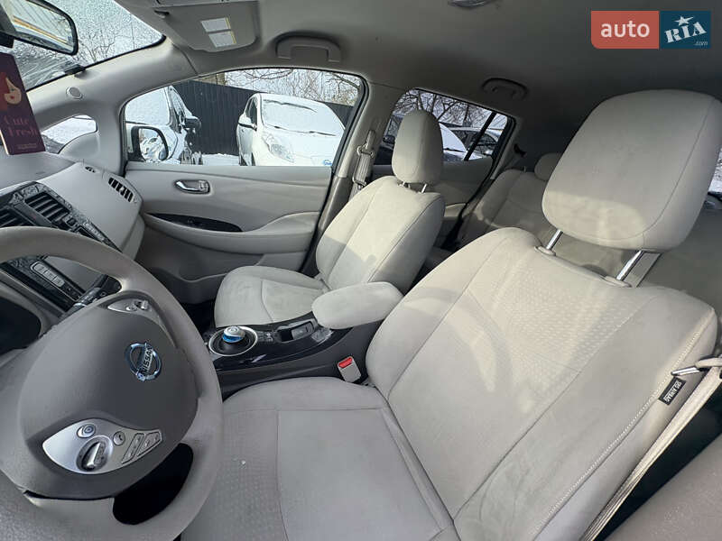 Хэтчбек Nissan Leaf 2012 в Луцке