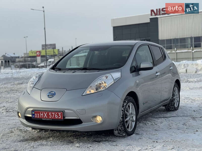 Хэтчбек Nissan Leaf 2016 в Львове