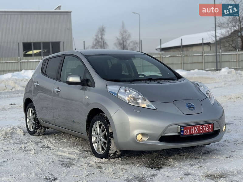 Хэтчбек Nissan Leaf 2016 в Львове