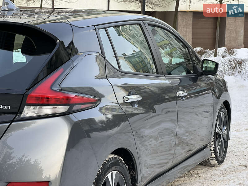 Хэтчбек Nissan Leaf 2020 в Ивано-Франковске фото 28 Хэтчбек Nissan Leaf 2020 в Ивано-Франковске