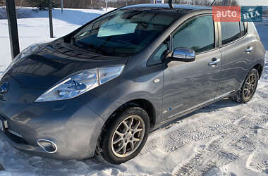 Хэтчбек Nissan Leaf 2014 в Луцке