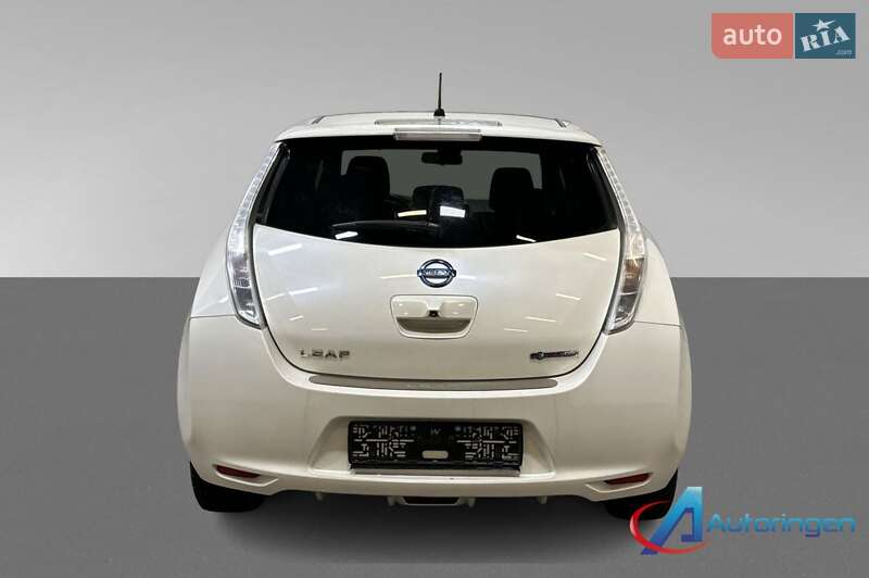 Хэтчбек Nissan Leaf 2016 в Ровно