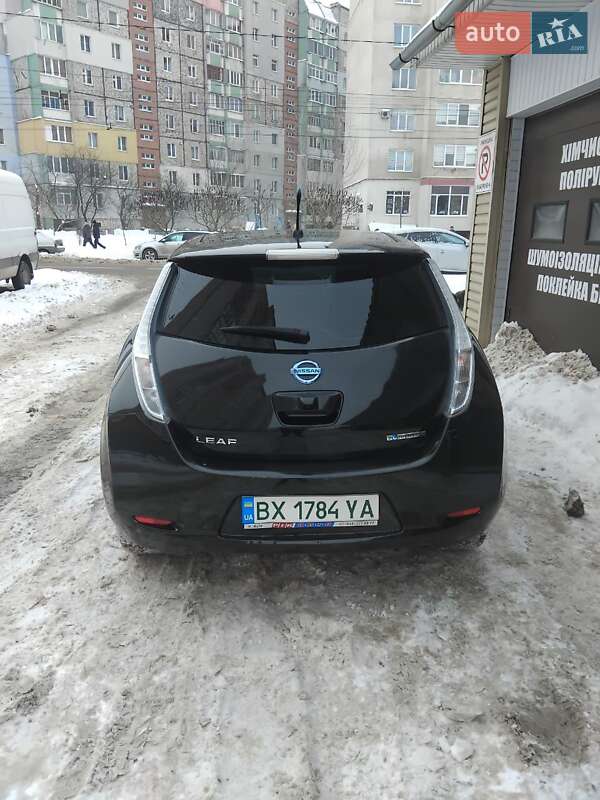 Хэтчбек Nissan Leaf 2013 в Ивано-Франковске