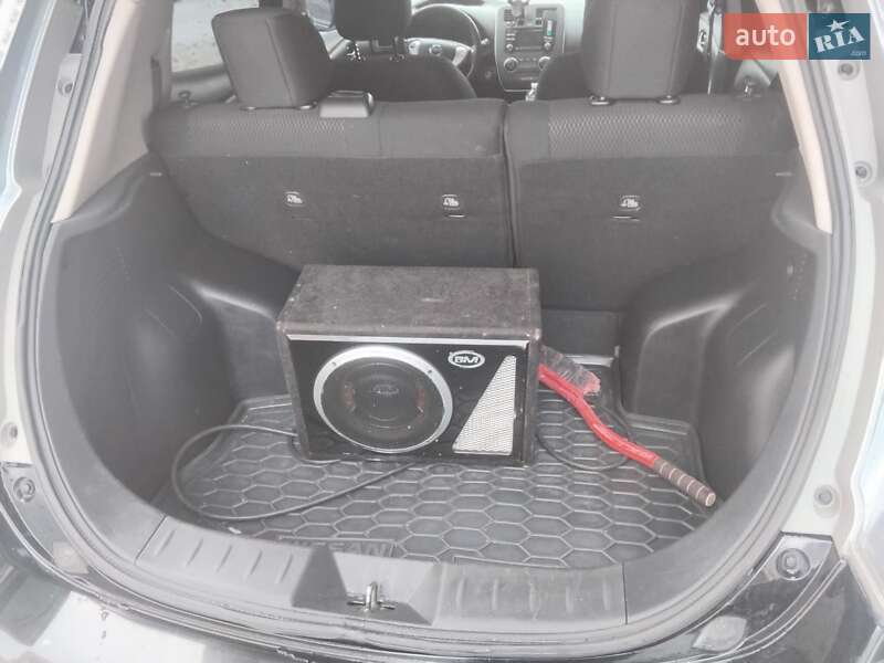 Хэтчбек Nissan Leaf 2013 в Ивано-Франковске