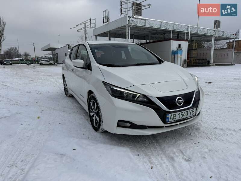 Хэтчбек Nissan Leaf 2020 в Виннице