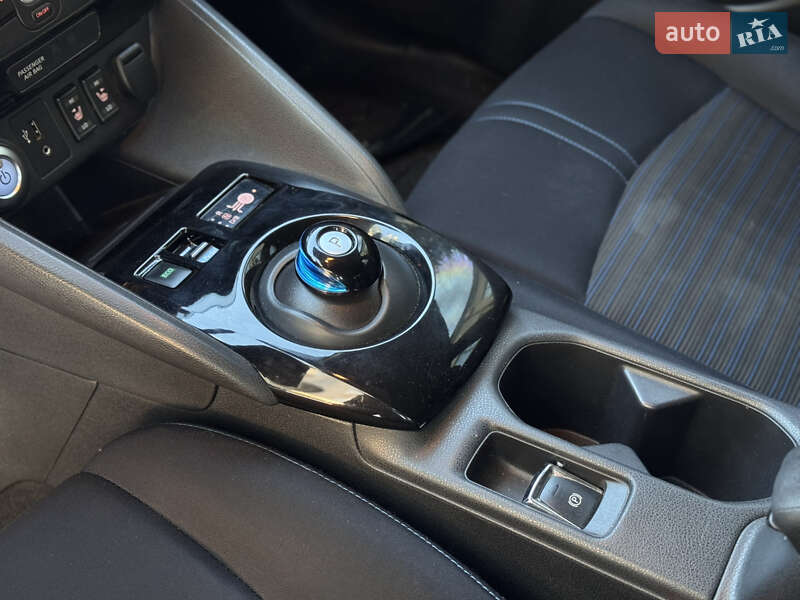 Хэтчбек Nissan Leaf 2018 в Ровно