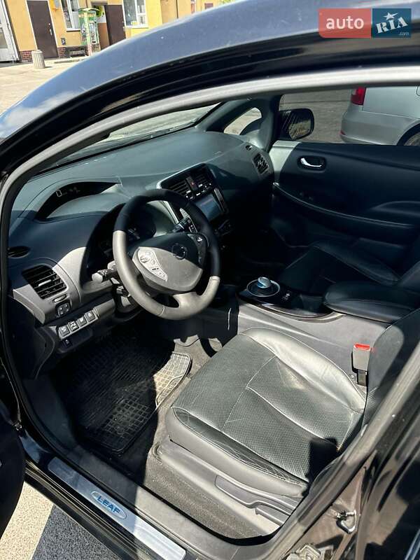 Хетчбек Nissan Leaf 2013 в Вінниці