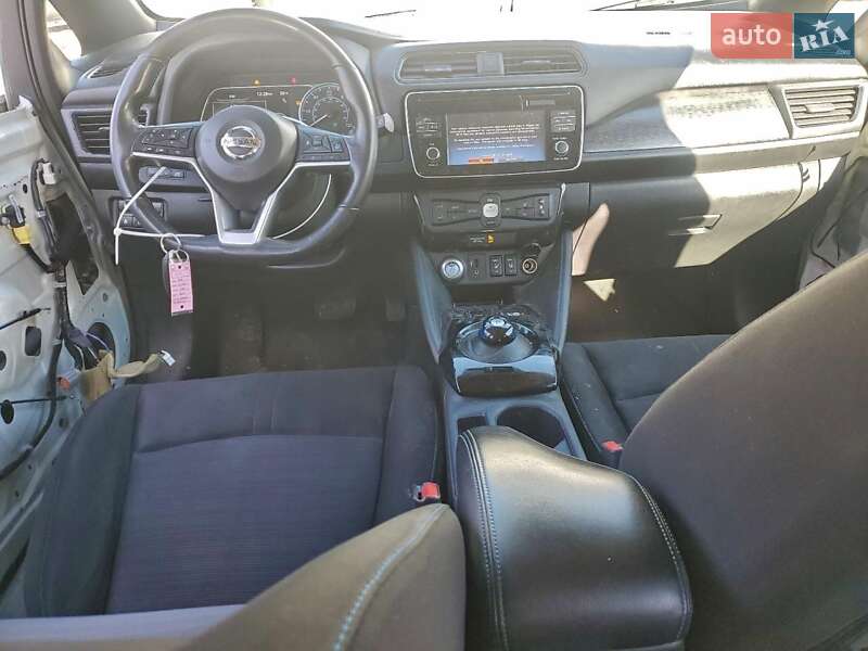 Хэтчбек Nissan Leaf 2019 в Киеве