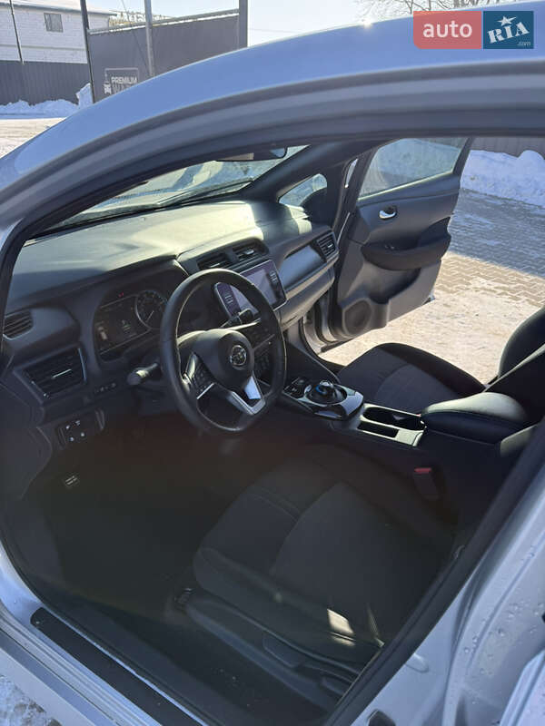 Хэтчбек Nissan Leaf 2020 в Луцке
