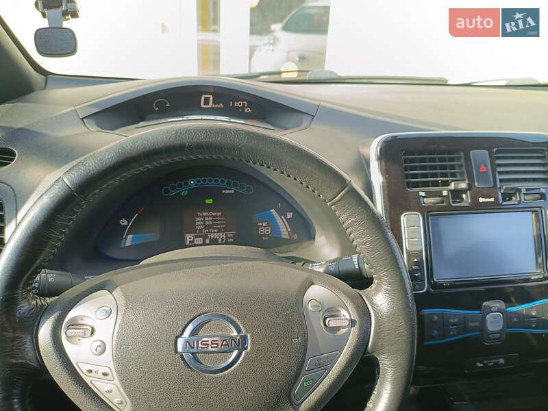 Хэтчбек Nissan Leaf 2013 в Знаменке фото 7 Хэтчбек Nissan Leaf 2013 в Знаменке