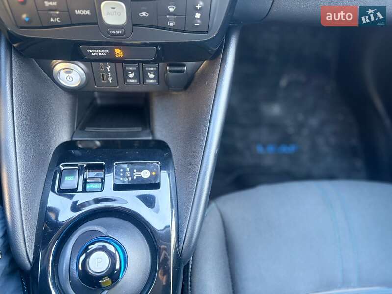 Хетчбек Nissan Leaf 2020 в Києві