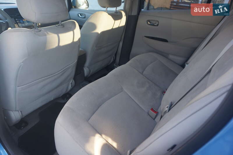 Хэтчбек Nissan Leaf 2011 в Самборе фото 44 Хэтчбек Nissan Leaf 2011 в Самборе
