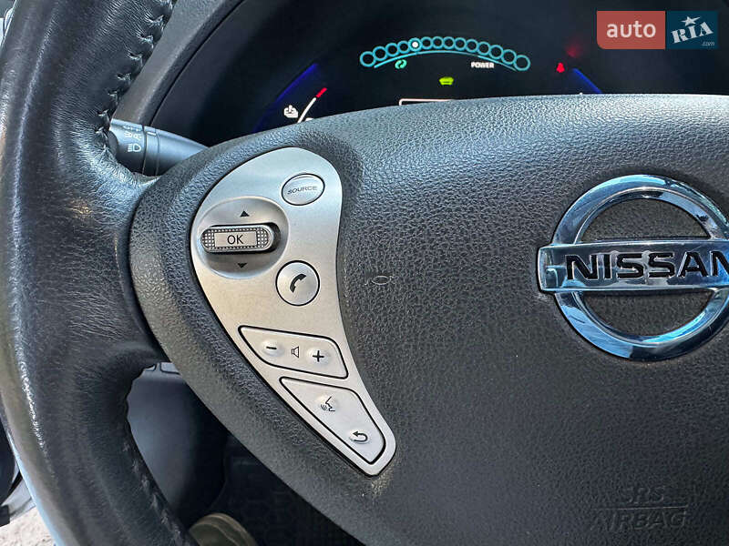 Хетчбек Nissan Leaf 2016 в Києві