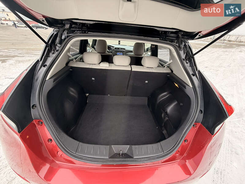 Хэтчбек Nissan Leaf 2019 в Одессе