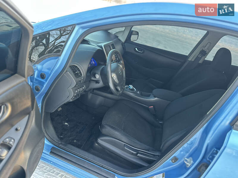 Хэтчбек Nissan Leaf 2014 в Умани