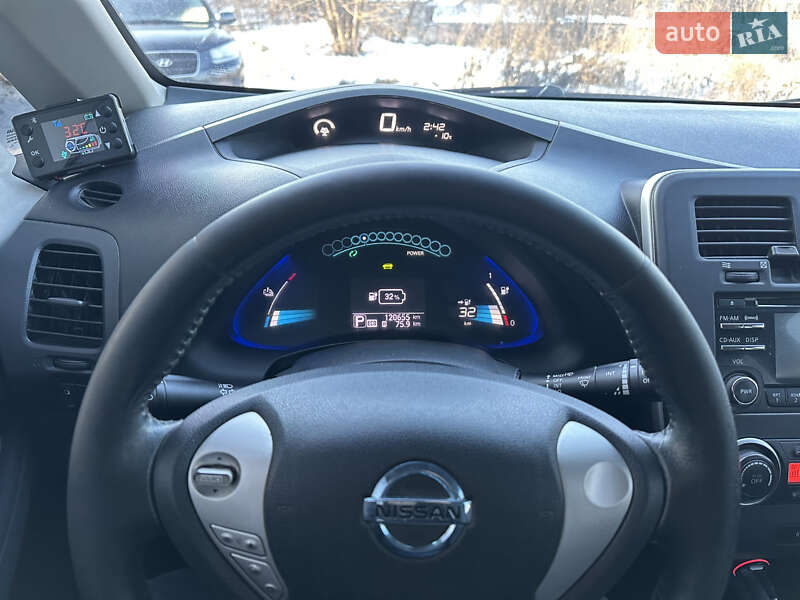 Хэтчбек Nissan Leaf 2014 в Умани