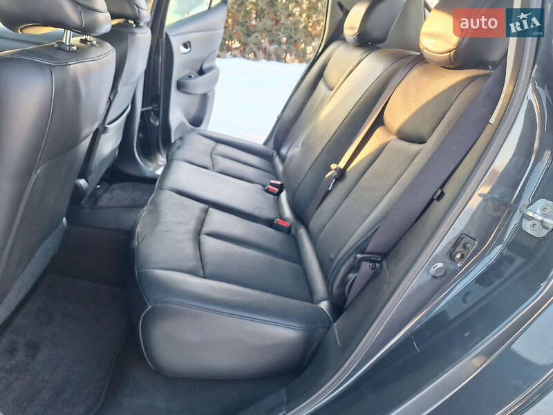 Хетчбек Nissan Leaf 2013 в Городку