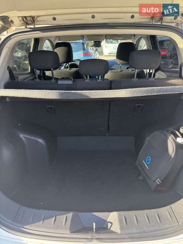 Хэтчбек Nissan Leaf 2014 в Житомире