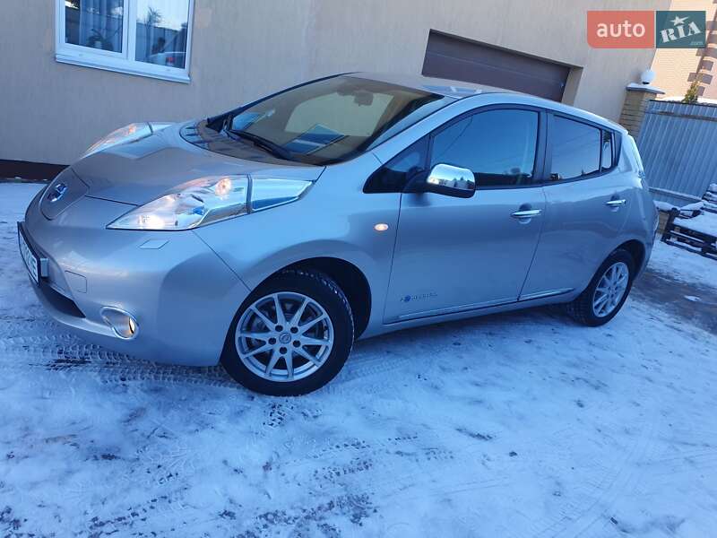 Хэтчбек Nissan Leaf 2013 в Горе фото 26 Хэтчбек Nissan Leaf 2013 в Горе