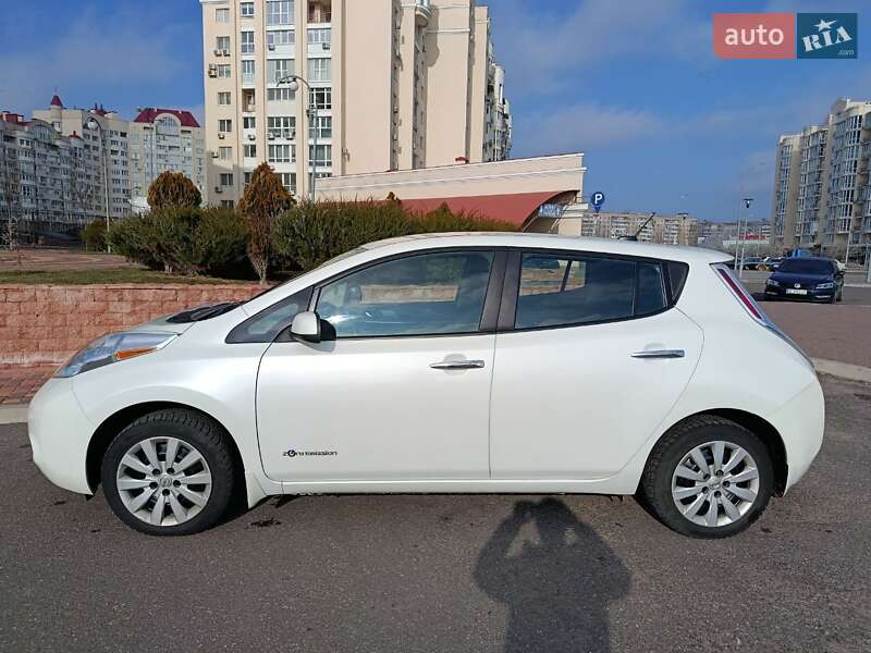 Хэтчбек Nissan Leaf 2015 в Николаеве фото 12 Хэтчбек Nissan Leaf 2015 в Николаеве