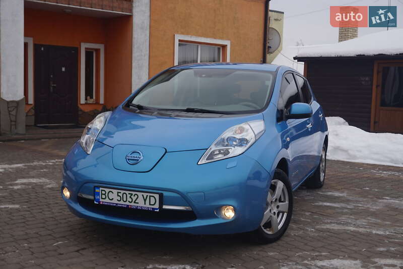 Хэтчбек Nissan Leaf 2011 в Самборе фото 4 Хэтчбек Nissan Leaf 2011 в Самборе