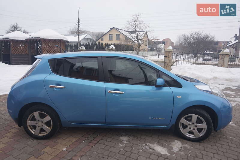 Хэтчбек Nissan Leaf 2011 в Самборе фото 18 Хэтчбек Nissan Leaf 2011 в Самборе
