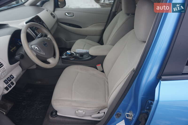 Хэтчбек Nissan Leaf 2011 в Самборе фото 29 Хэтчбек Nissan Leaf 2011 в Самборе