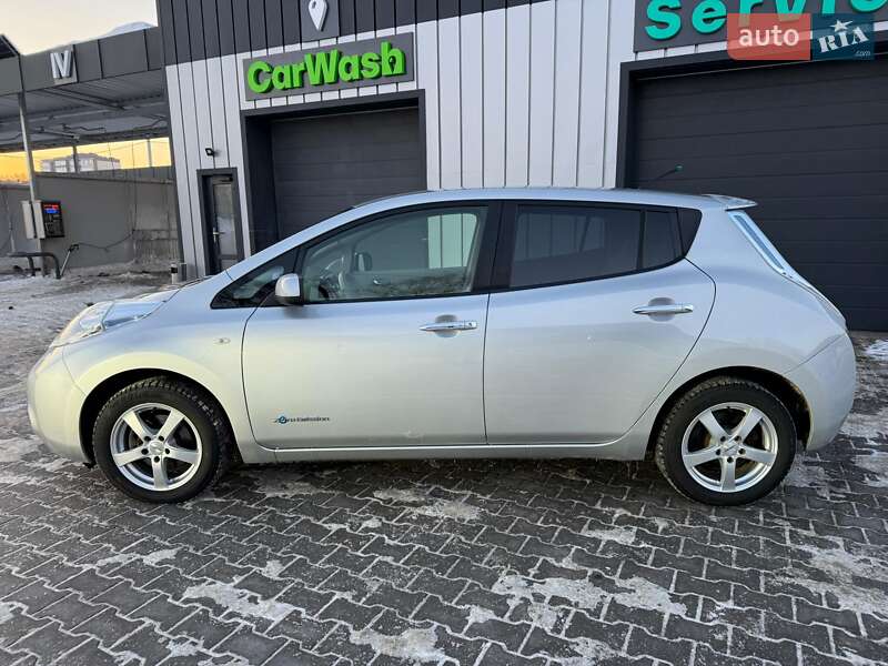 Хэтчбек Nissan Leaf 2012 в Владимире фото 7 Хэтчбек Nissan Leaf 2012 в Владимире