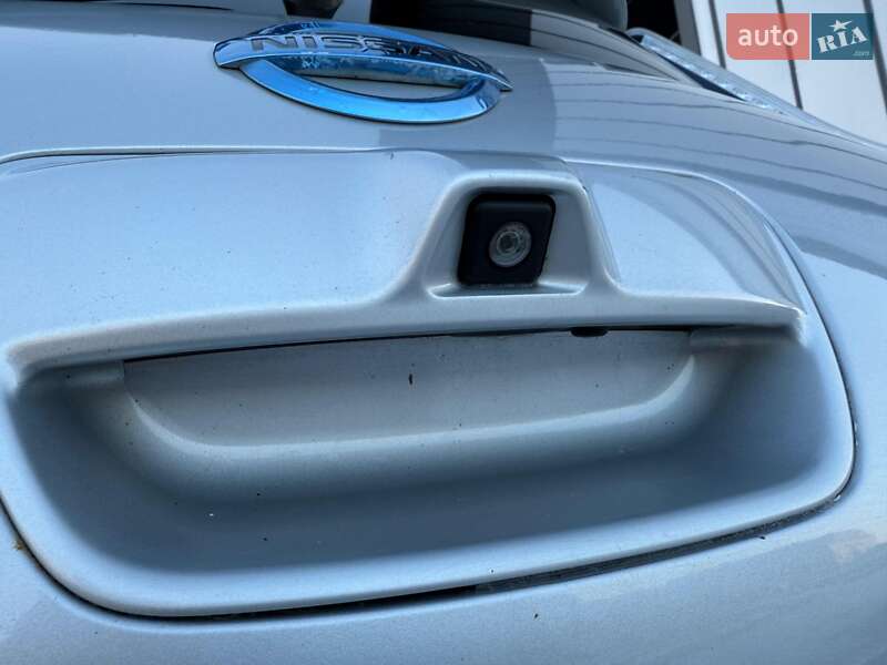 Хэтчбек Nissan Leaf 2012 в Владимире фото 25 Хэтчбек Nissan Leaf 2012 в Владимире