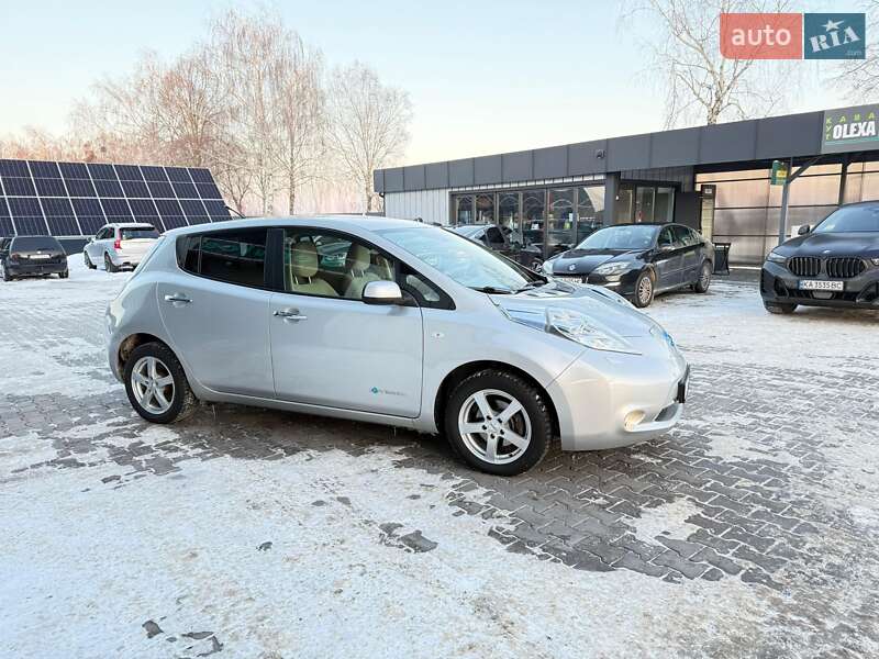 Хэтчбек Nissan Leaf 2012 в Владимире фото 92 Хэтчбек Nissan Leaf 2012 в Владимире