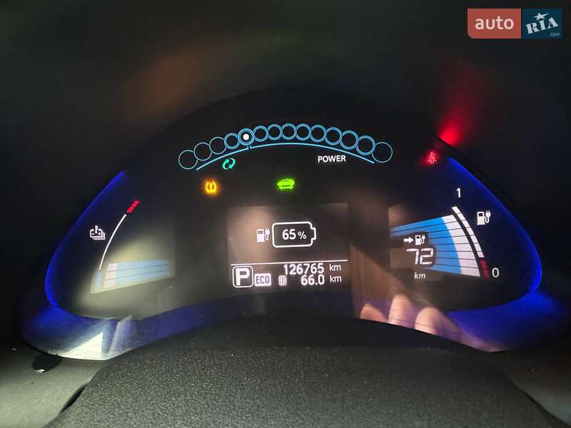 Хэтчбек Nissan Leaf 2015 в Одессе