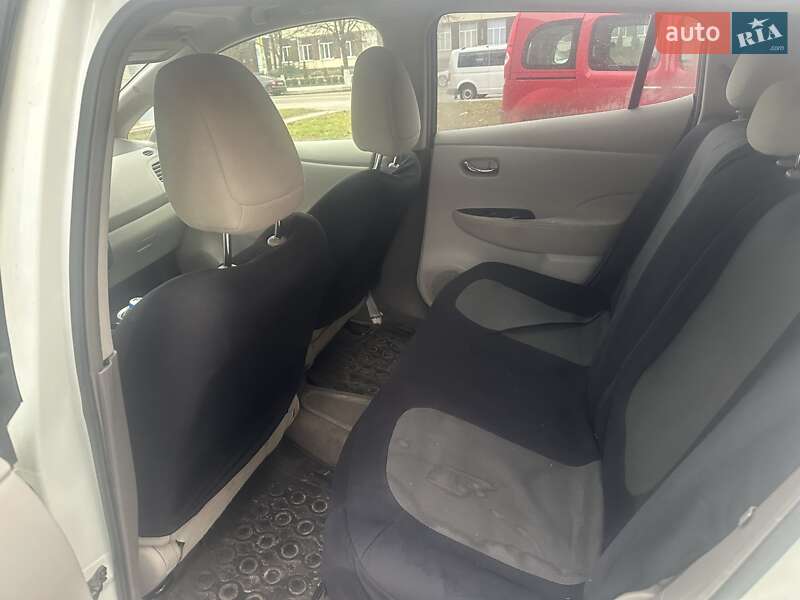 Хэтчбек Nissan Leaf 2013 в Житомире