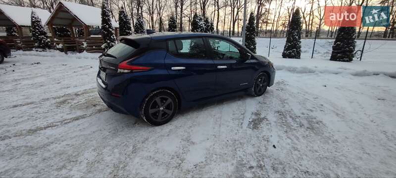Хетчбек Nissan Leaf 2018 в Білогородці