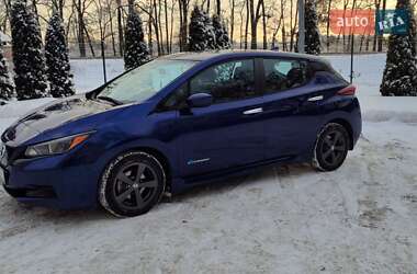 Хетчбек Nissan Leaf 2018 в Білогородці