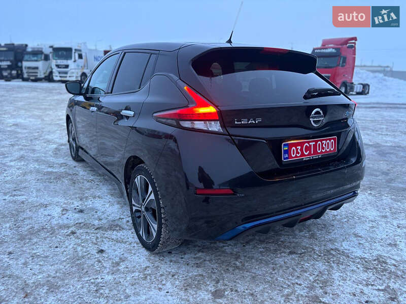 Хэтчбек Nissan Leaf 2018 в Владимире