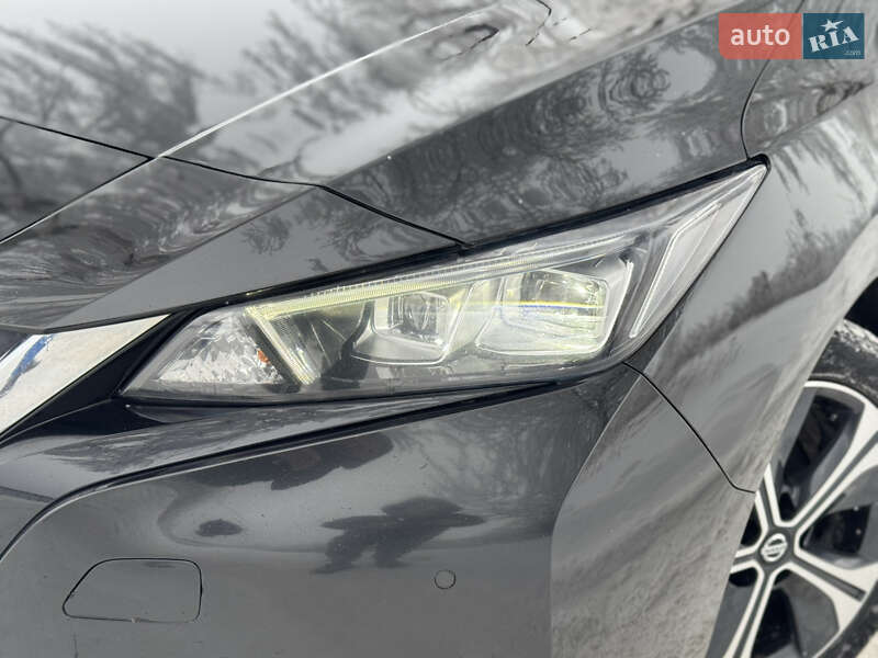 Хэтчбек Nissan Leaf 2018 в Владимире