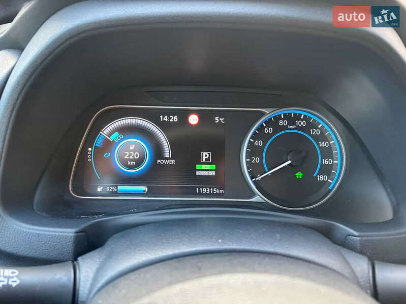 Хэтчбек Nissan Leaf 2018 в Владимире