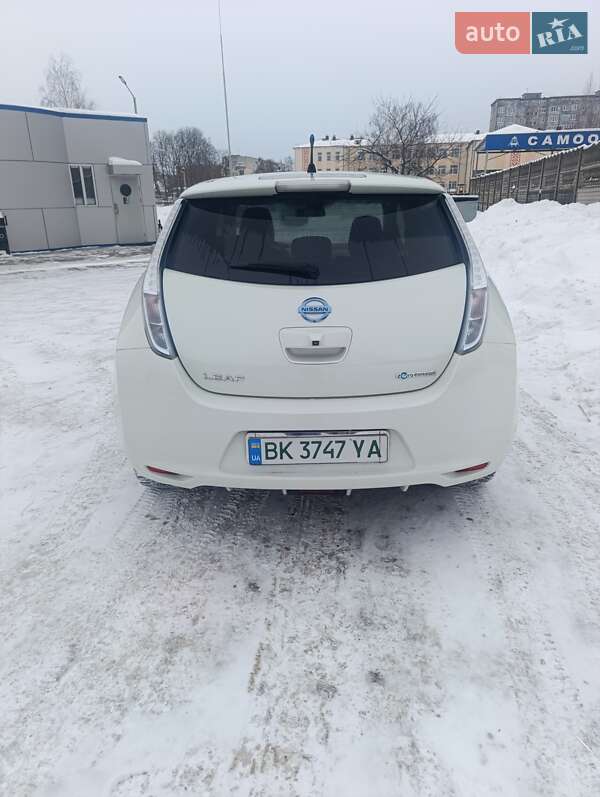 Хетчбек Nissan Leaf 2012 в Костопілі