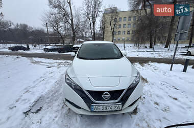 Хэтчбек Nissan Leaf 2018 в Днепре