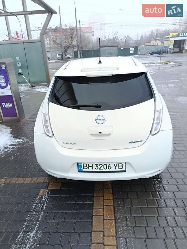 Хэтчбек Nissan Leaf 2016 в Одессе фото 14 Хэтчбек Nissan Leaf 2016 в Одессе
