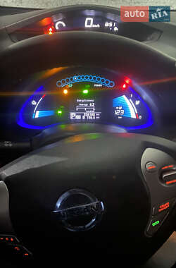 Хетчбек Nissan Leaf 2014 в Києві