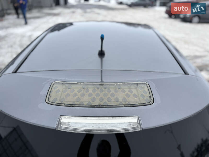 Хетчбек Nissan Leaf 2014 в Володимирі