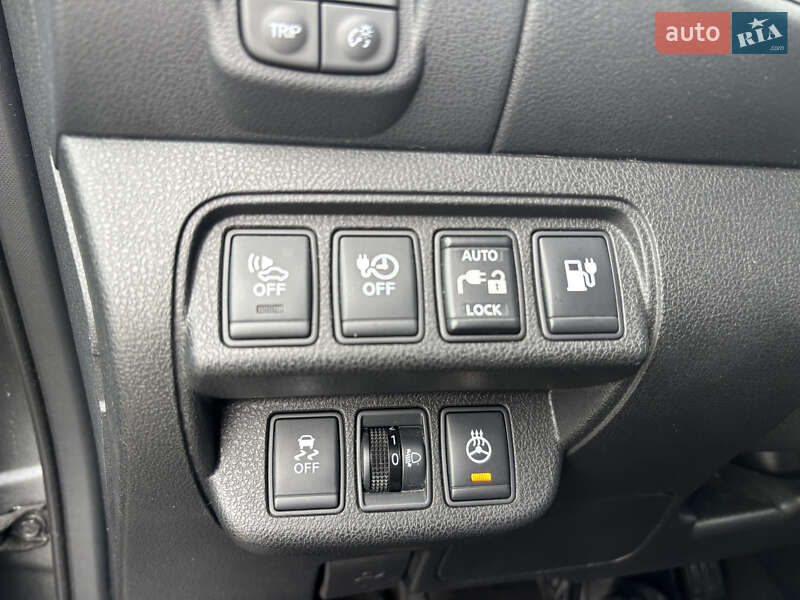 Хетчбек Nissan Leaf 2014 в Володимирі